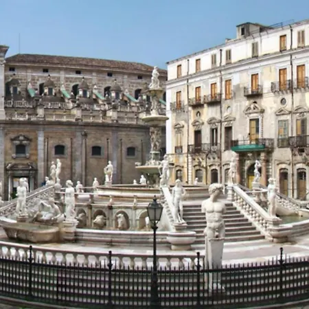 The White House Palermo