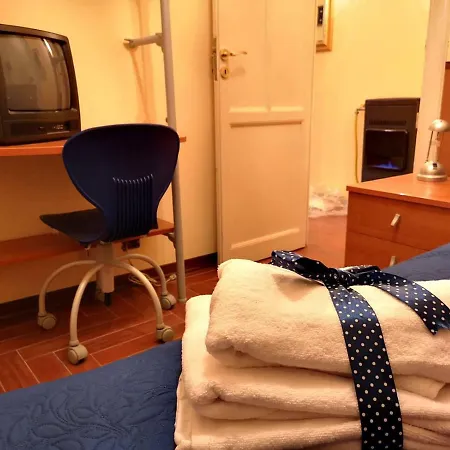 The White House Apartment *